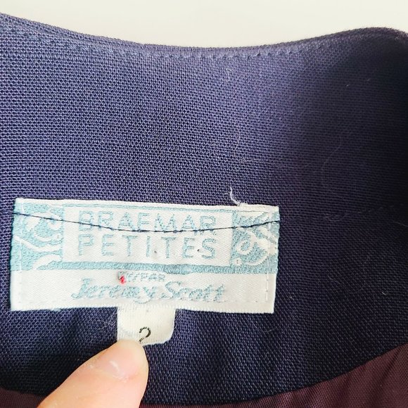 Vintage Braemar Petites by Jeremy Scott dark blue blazer. - Picture 10 of 15